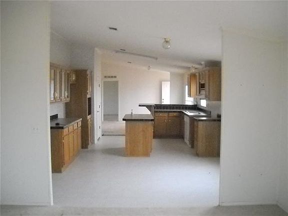 4th image of 20500 County Road 818