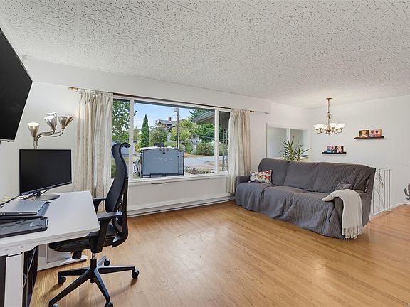 2nd image of 14 Eaton Ave