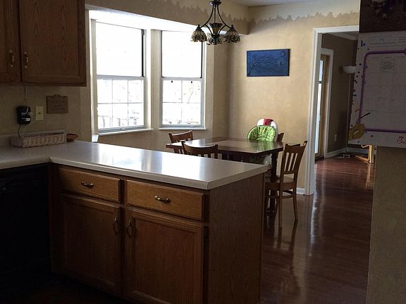 2nd image of 900 Turnberry Dr