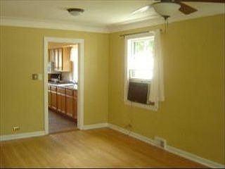 3rd image of 3301 N Oriole Ave