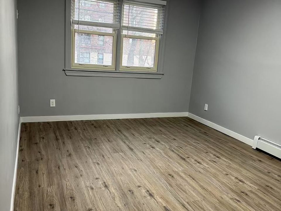 1st image of 2510 Parsons Blvd #2