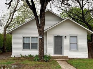 906 N Buffalo Ave, Cleburne, TX 76033