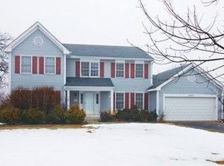 6404 Lone Tree Ct, Gurnee, IL 60031