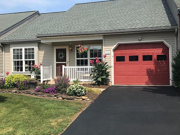 3rd image of 26 Oakgrove Ln