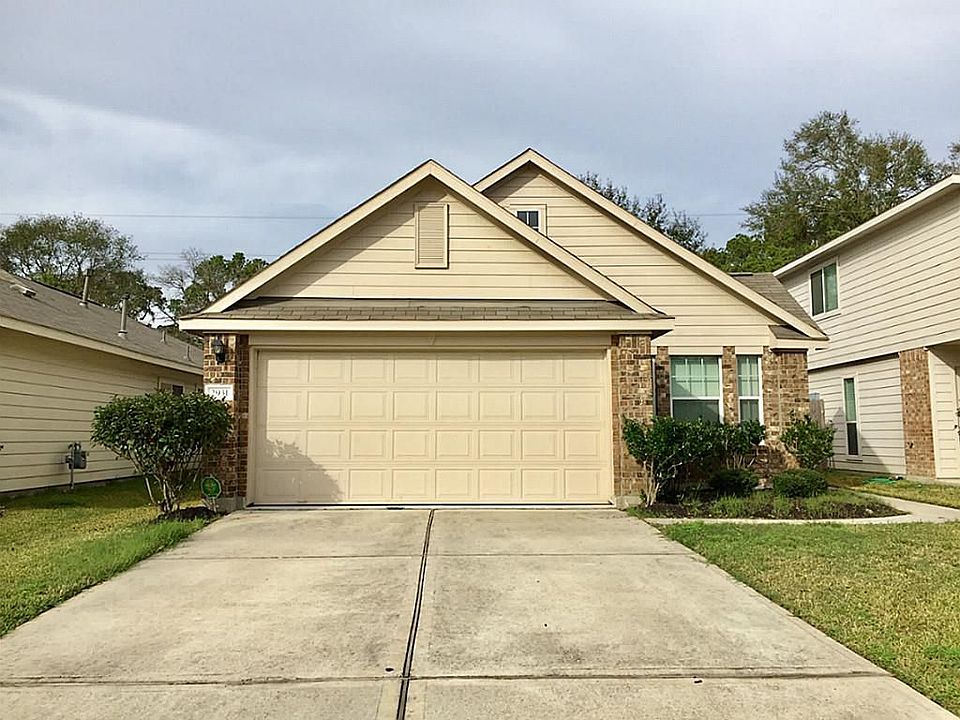 1st image of 2931 Chaplin Place Dr