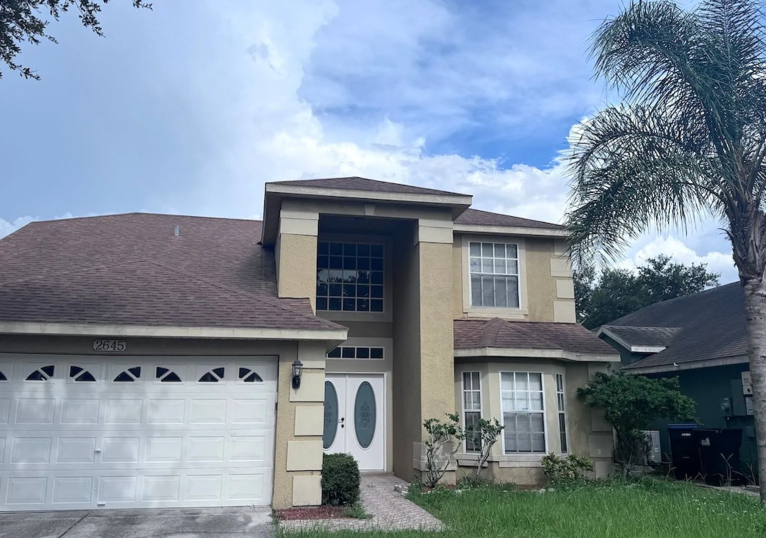 Spacious 3/2.5 Home in River Ridge with Pool in East Orlando — Photo 1