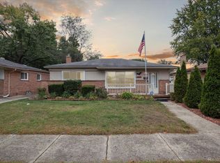 8185 Randy Dr, Westland, MI 48185