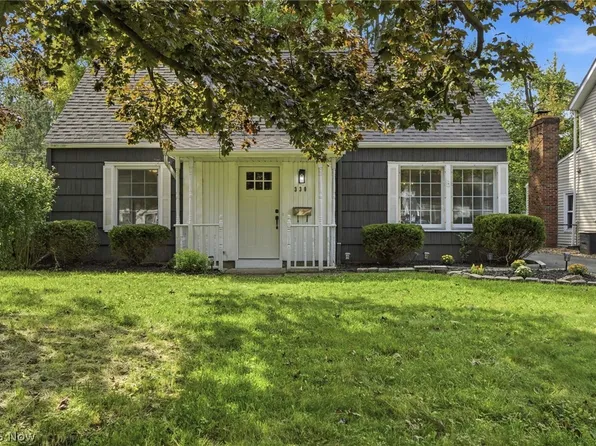 330 Inwood Blvd, Avon Lake, OH 44012