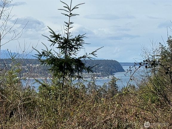2nd image of 282 Drake Road