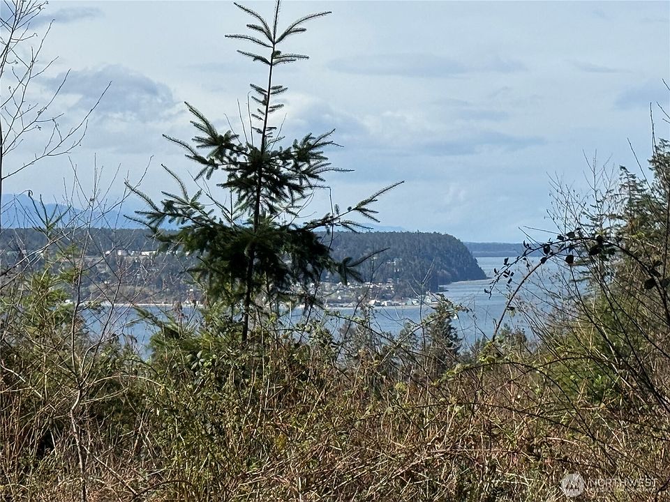 2nd image of 282 Drake Road
