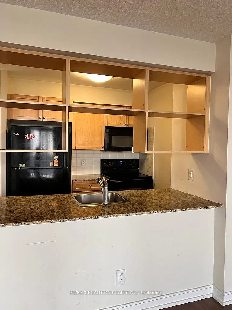 2 bed, $2,500 — Photo 3