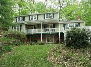 822 Old State Rd, Berwyn, PA 19312