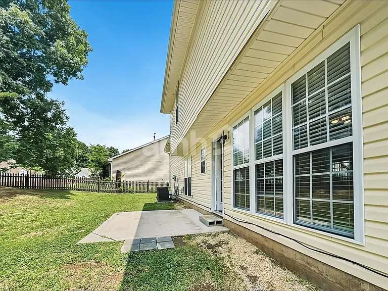 12627 Waterfall Pl — Photo 20
