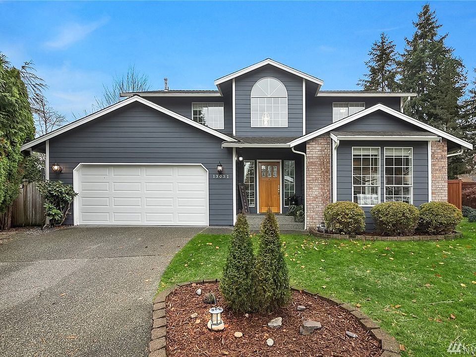 1st image of 13031 NE 198th Ct