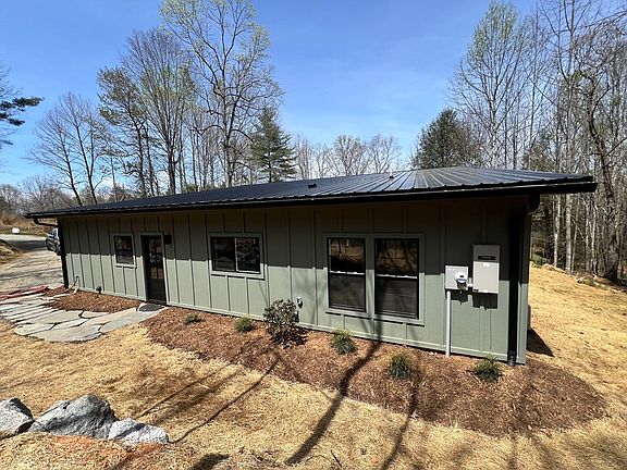 5th image of 3270 Fries Rd