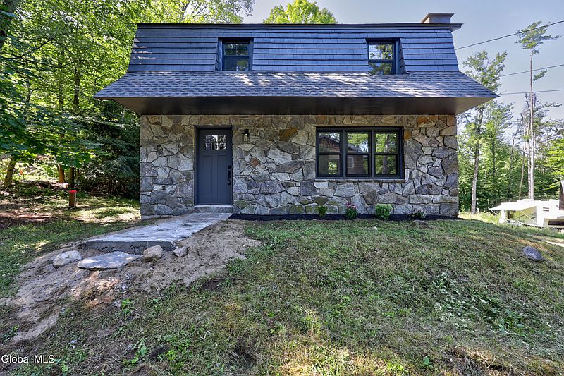 2nd image of 26 Gage Hill Drive