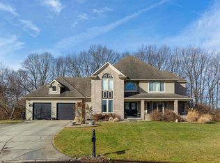 10460 Cricket Sound Ct, Granger, IN 46530
