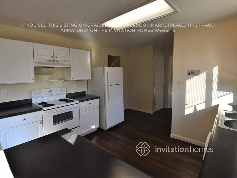 964 S Uravan St — Photo 9