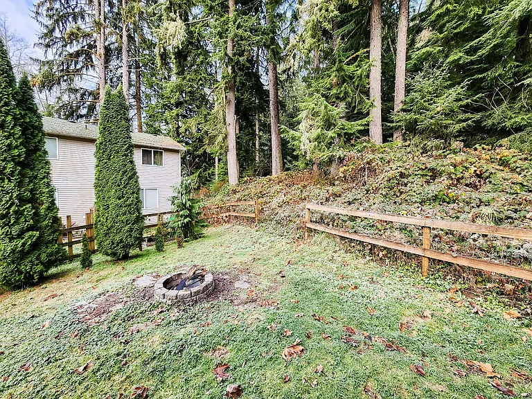 23115 Alder Dr — Photo 14