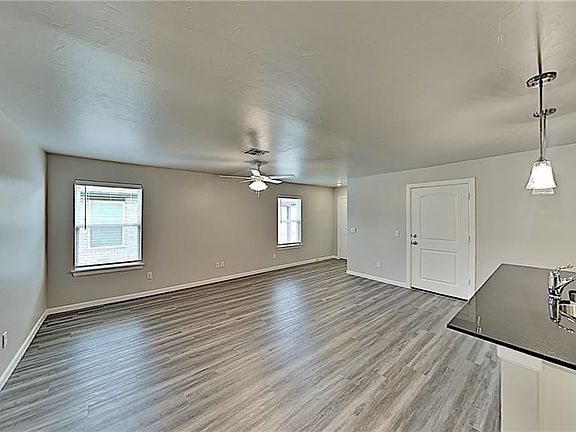 5th image of 11204 Howard Dr