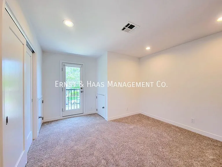 2227 Camden Ave — Photo 36