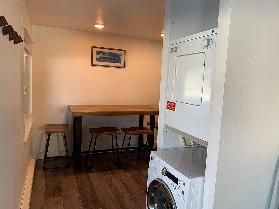 washer/dryer in unit