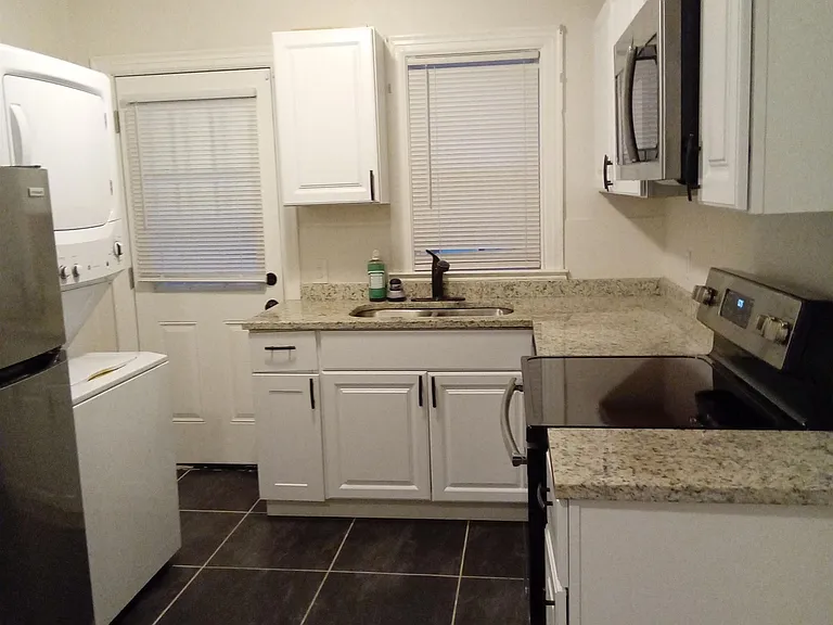 3514 Autumn Ave — Photo 5