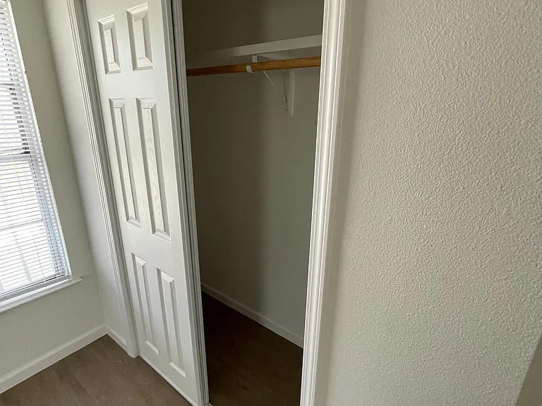 5547 Stonybrook Dr — Photo 12