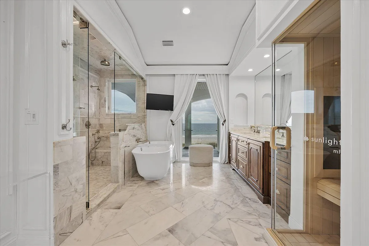 Building Photo - Ocean Dr S