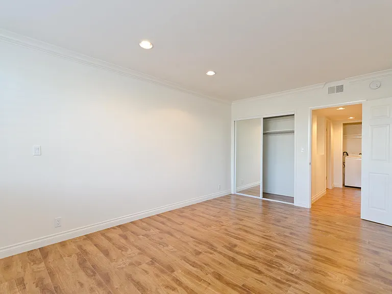 8040 W 83rd St #104 — Photo 25