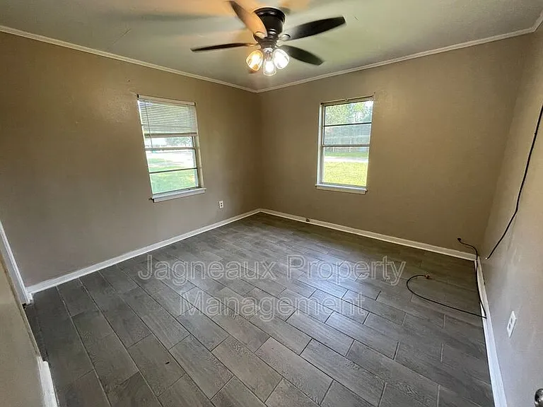 2405 Saint Landry Ave — Photo 6