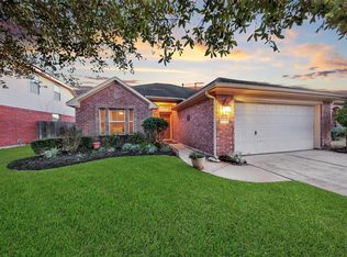 12915 Canyon Echo Dr, Houston, TX 77065