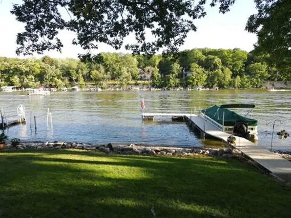 382 E Richardson Springs Rd, Edgerton, WI 53534