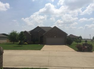 102 Mallard Cv, Bay, AR 72411