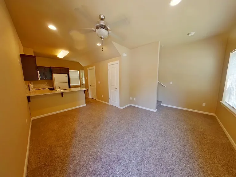 Hilyard Townhomes — Photo 3