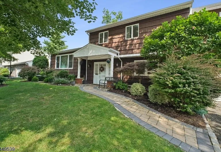 5 Trombley Dr — Photo 1