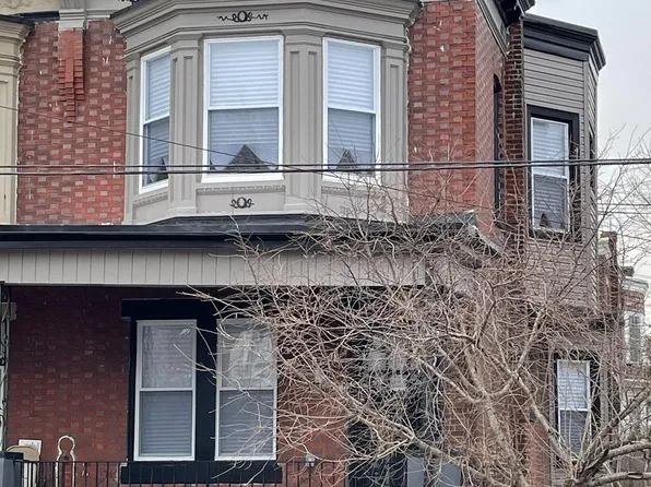 5210 N Warnock St, Philadelphia, PA 19141