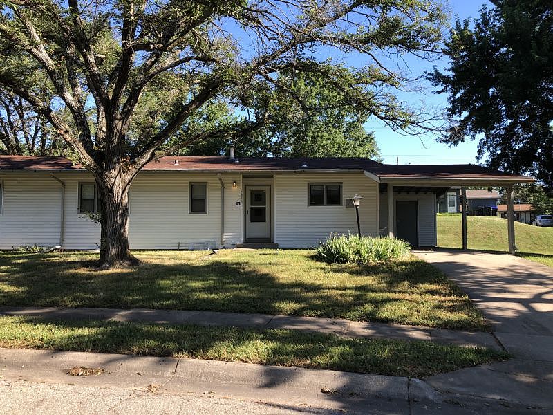 2nd image of 6613 SW Fairdale Dr