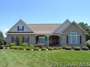 28 Queens Ct, Stuarts Draft, VA 24477