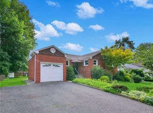 23 Bauer St, Tappan, NY 10983