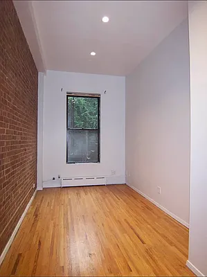 Rented by Oxford Property Group | media 30