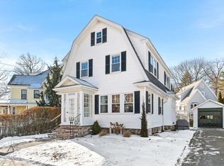 10 Hesseltine Ave, Melrose, MA 02176
