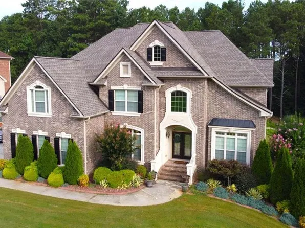 818 Treeline Dr, Conyers, GA 30094