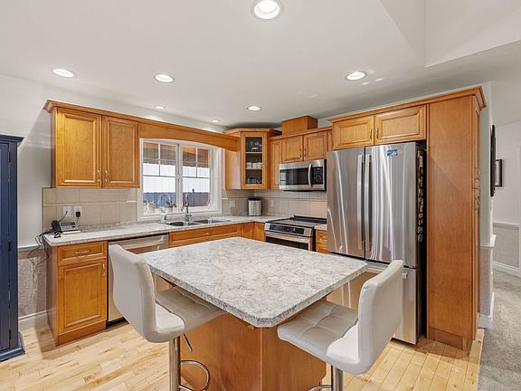 4th image of 45824 Stevenson Rd #16
