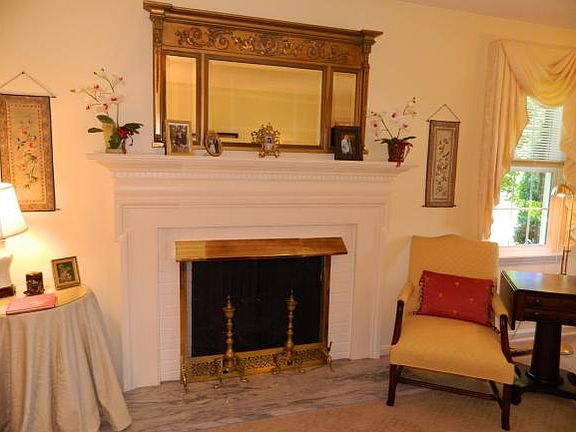 4th image of 212 Coralwood Dr