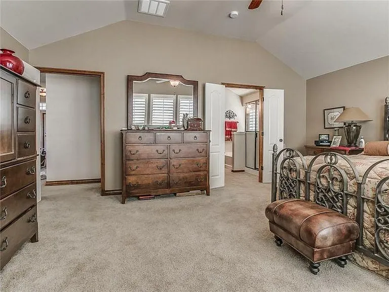 1304 Fairsted Ct — Photo 14