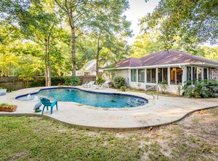 3505 N 5th St, Ocean Springs, MS 39564
