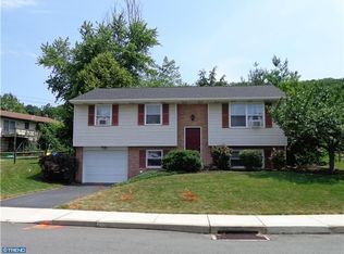 100 Tom Ave, Ephrata, PA 17522
