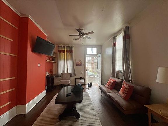2nd image of 1670 Paul Morphy St