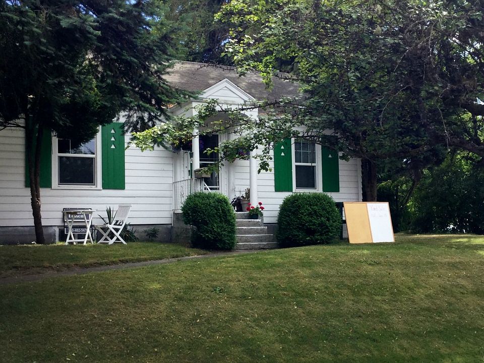 1st image of 4424 N 26th St